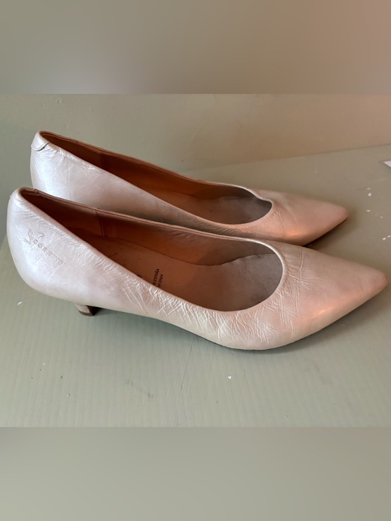 Dorking Shoes - Dorking Women's Low Heel Leather Pumps Pearl sz 39